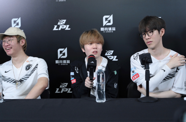 赛篮球比赛 赛篮球比赛